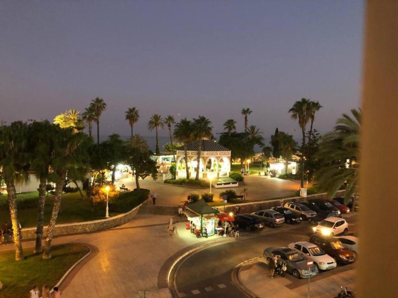 Apartamento El Nido Torre Del Mar Exteriör bild