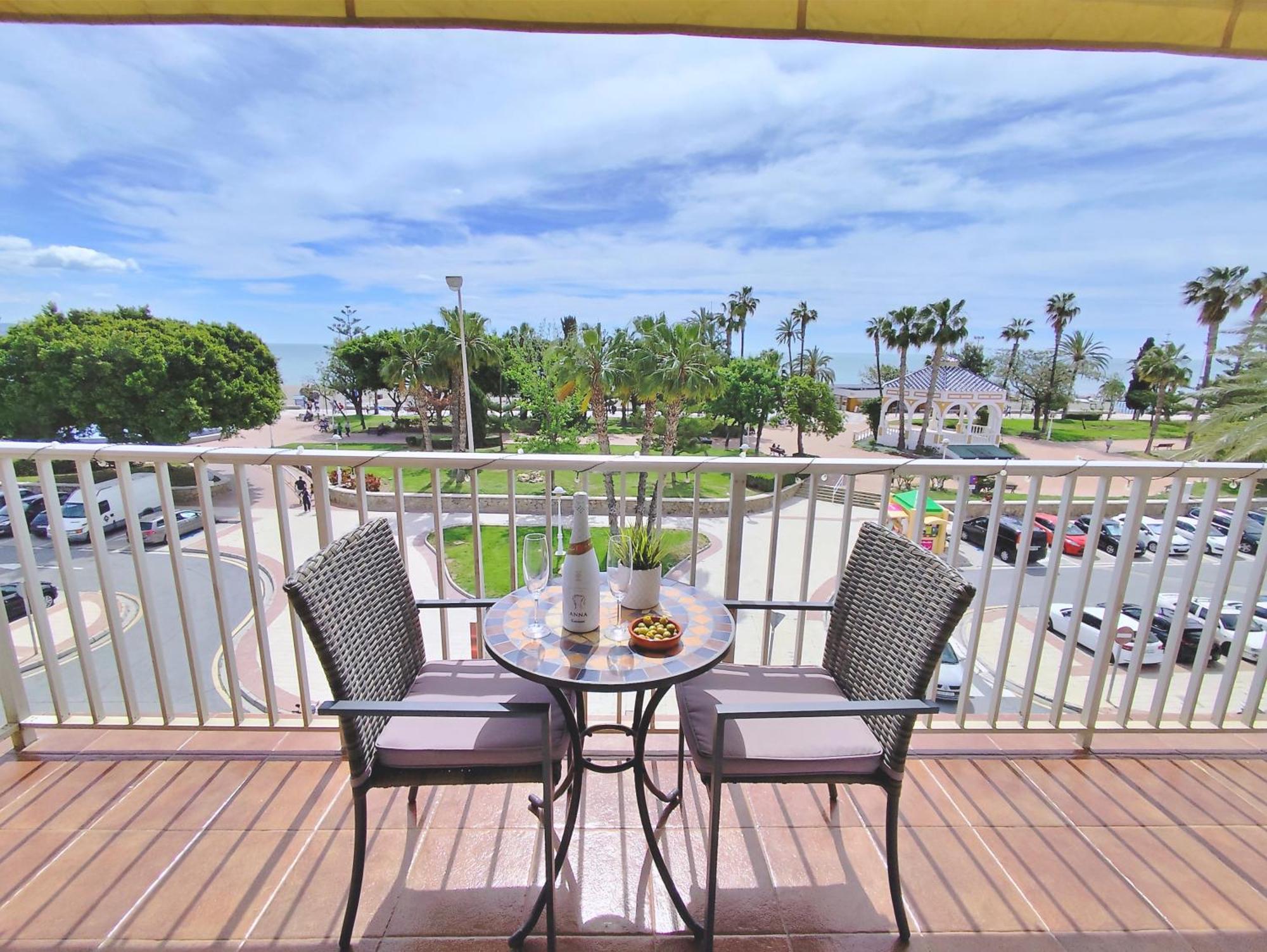 Apartamento El Nido Torre Del Mar Exteriör bild
