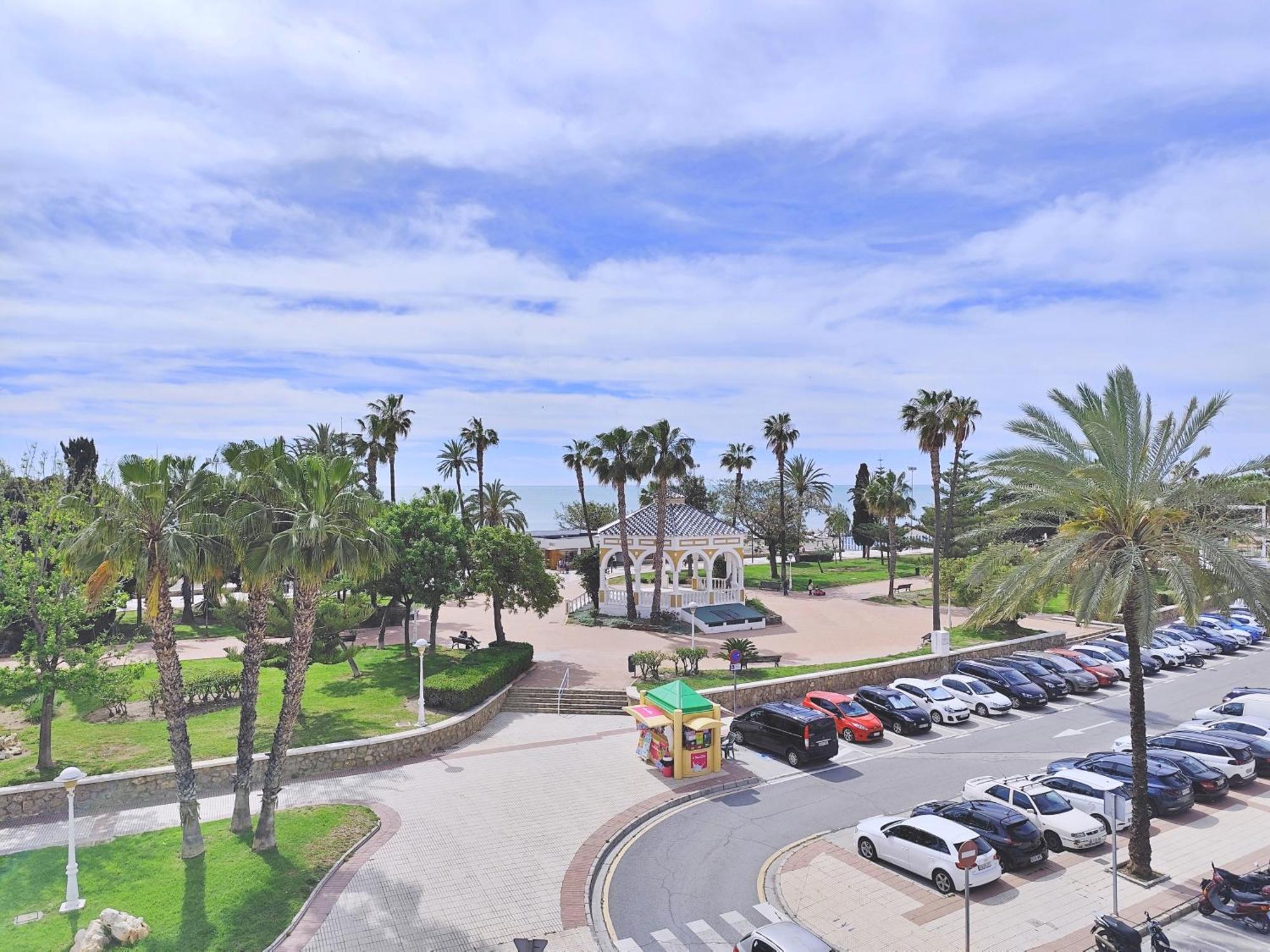 Apartamento El Nido Torre Del Mar Exteriör bild
