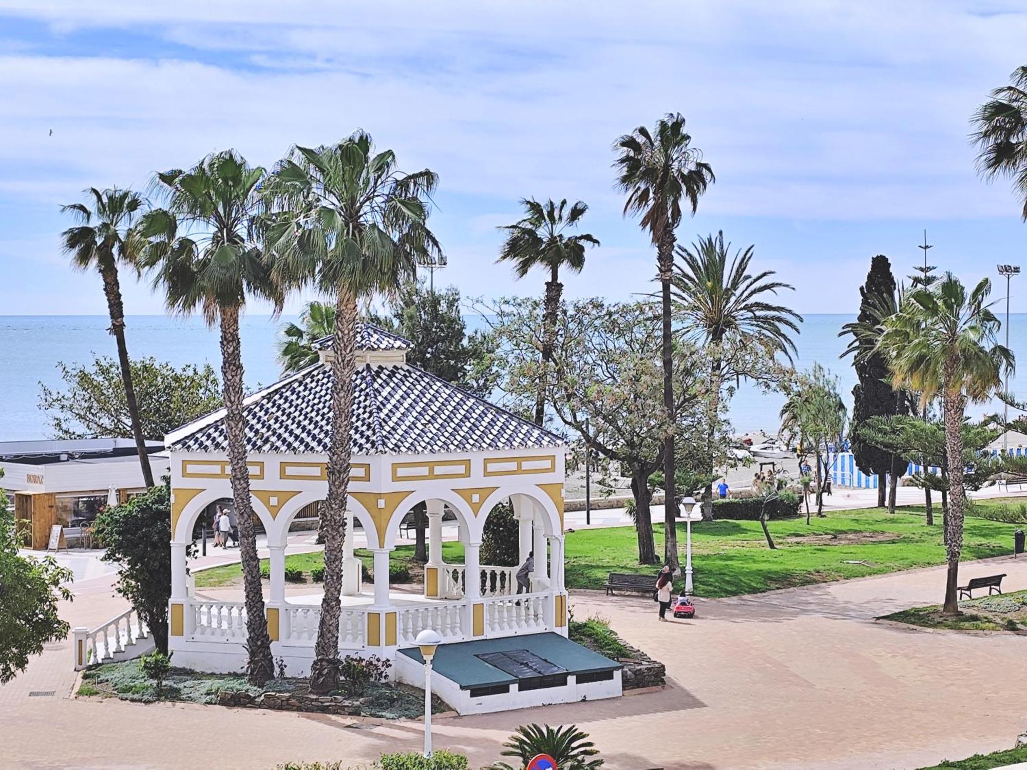 Apartamento El Nido Torre Del Mar Exteriör bild